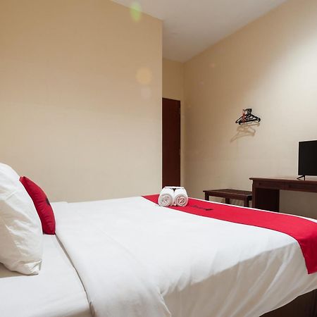 Reddoorz Plus Near Plaza Blok M Jakarta Ngoại thất bức ảnh